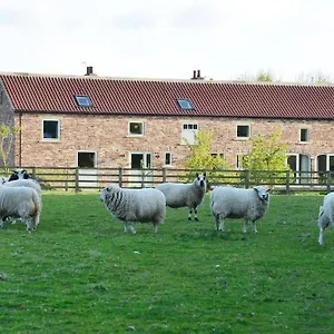  Holiday home Luxury Barn With Sauna Near Welcoming Families, Friends, Groups